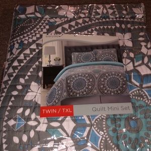comforter set